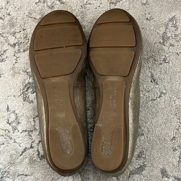 Antonio Melanie gold flats with round jeweled detail Size 7.5M - Picture 14 of 17